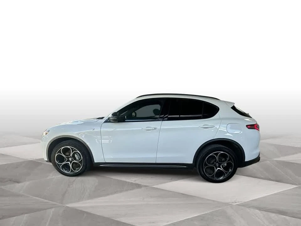 2024 Alfa Romeo Stelvio - Image 5 of 20