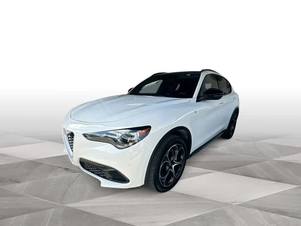2024 Alfa Romeo Stelvio - Image 4 of 20
