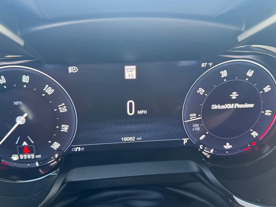 2024 Alfa Romeo Stelvio - Image 9 of 12