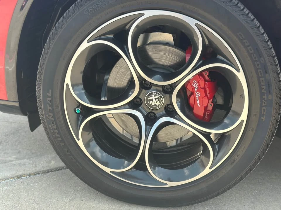 2024 Alfa Romeo - Image 5 of 12