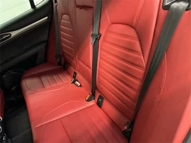 2024 Alfa Romeo Stelvio - Image 14 of 15