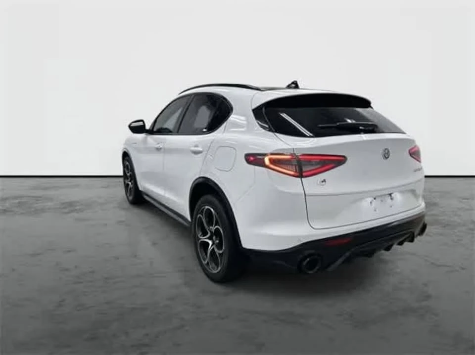 2024 Alfa Romeo Stelvio - Image 4 of 15