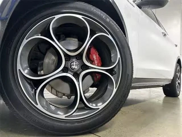 2024 Alfa Romeo Stelvio - Image 6 of 15
