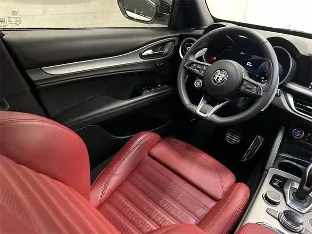 2024 Alfa Romeo Stelvio - Image 12 of 15
