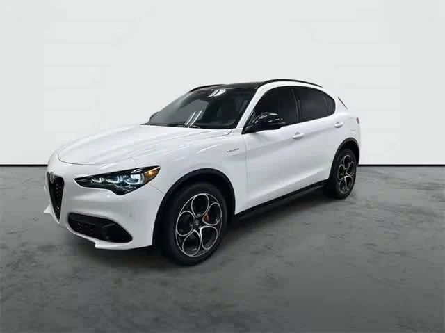 2024 Alfa Romeo Stelvio - Image 2 of 15