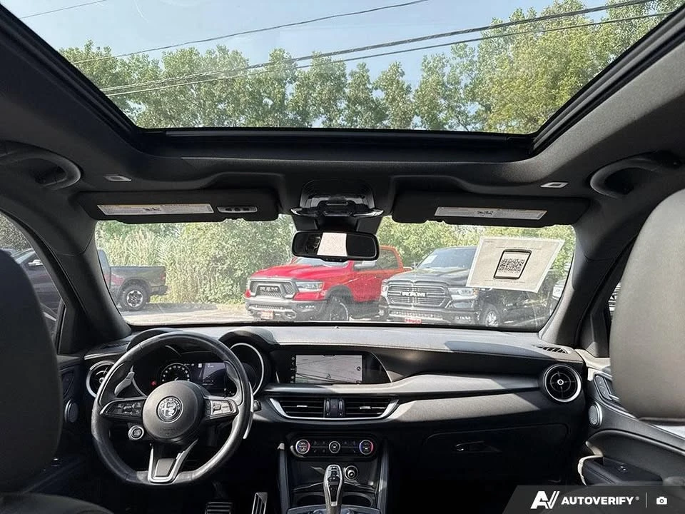 2024 Alfa Romeo Stelvio - Image 8 of 17