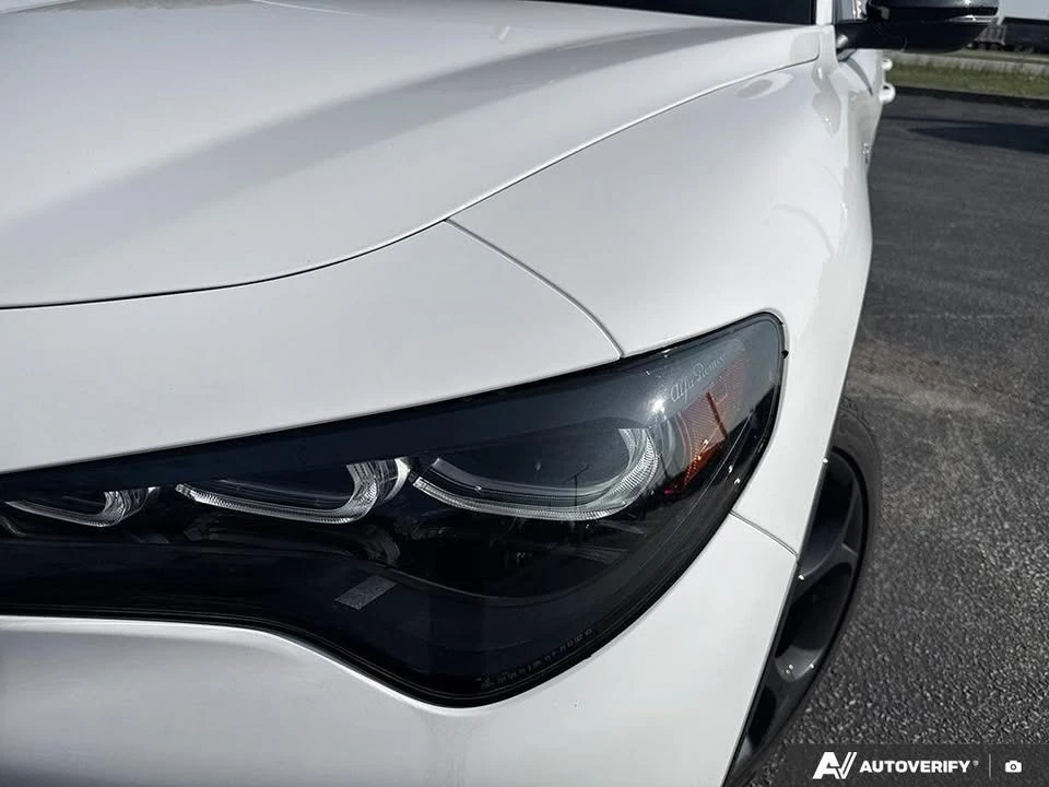 2024 Alfa Romeo Stelvio - Image 16 of 17