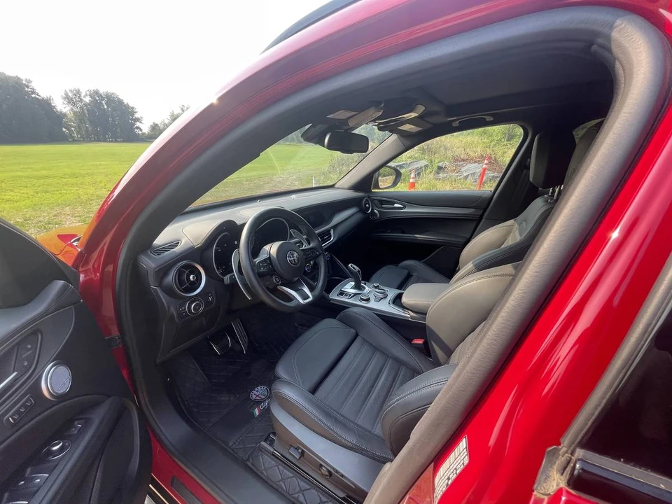 2024 Alfa Romeo Stelvio - Image 4 of 7