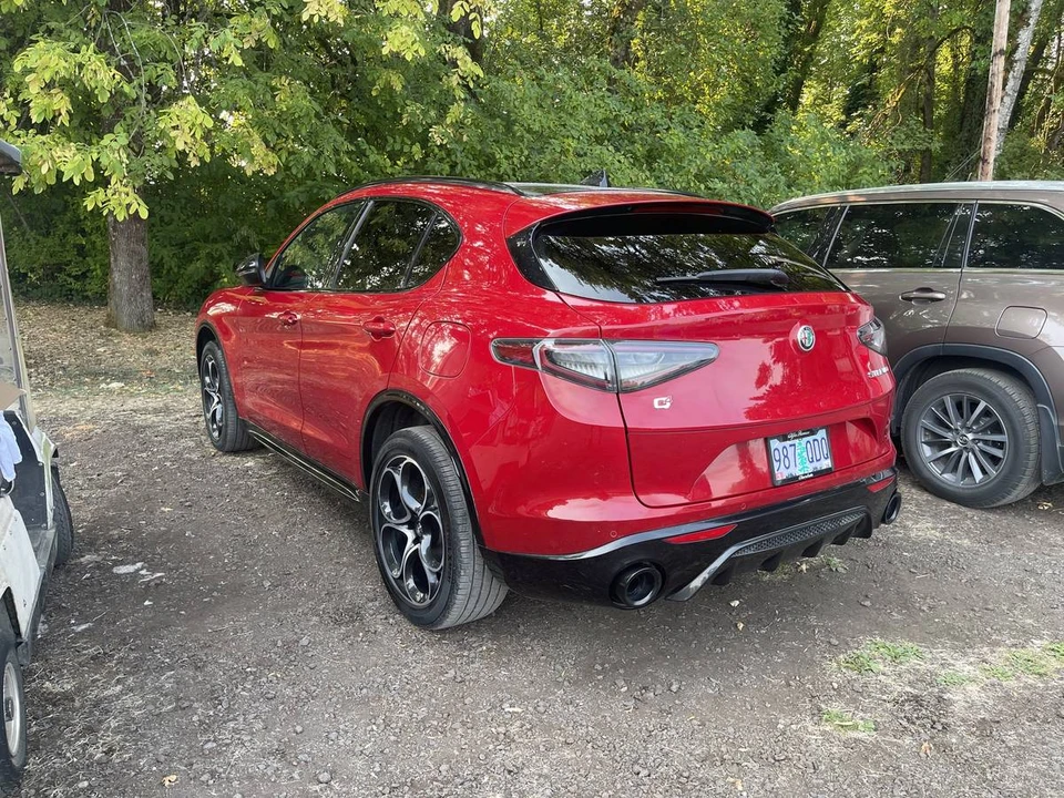 2024 Alfa Romeo Stelvio - Image 2 of 7
