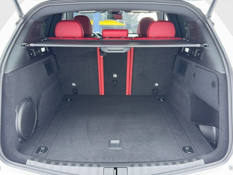 2024 Alfa Romeo Stelvio - Image 11 of 12