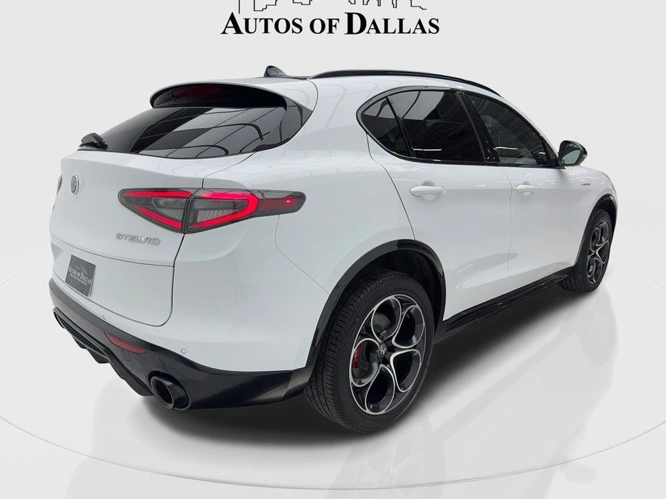 2024 Alfa Romeo Stelvio - Image 8 of 21