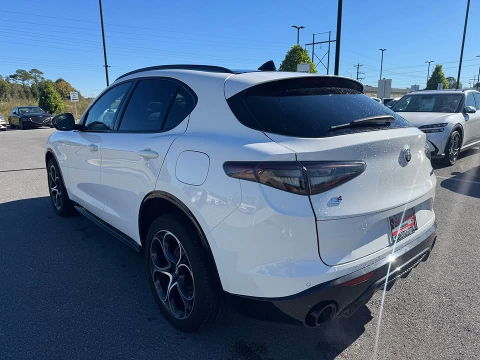 2024 Alfa Romeo Stelvio - Image 3 of 8