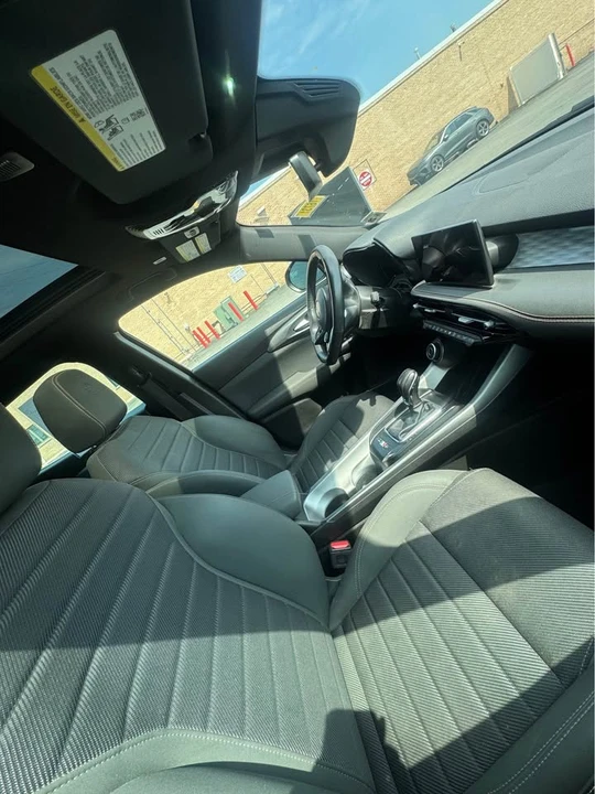 2024 Alfa Romeo Stelvio - Image 2 of 5
