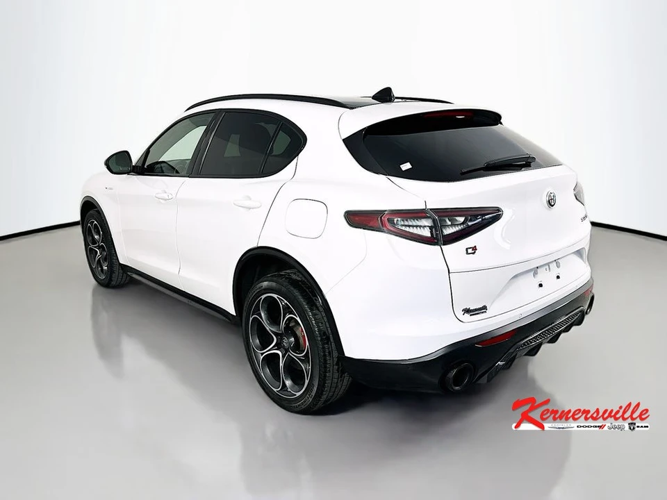 2024 Alfa Romeo - Image 5 of 24