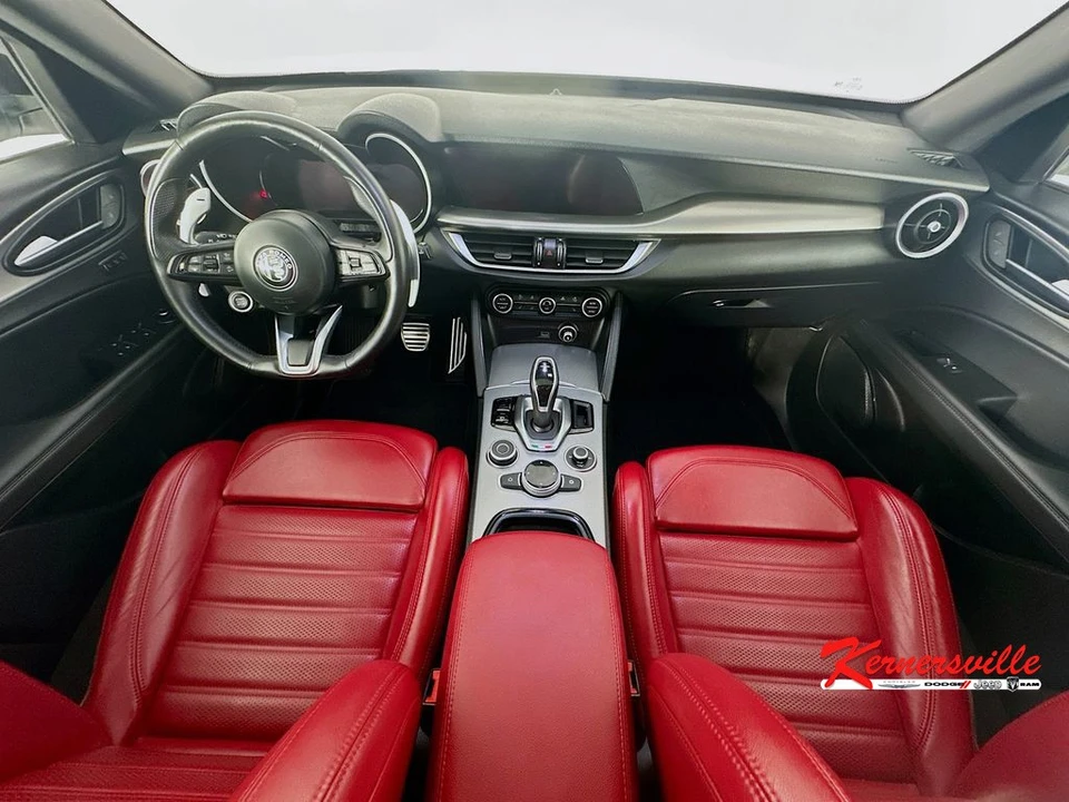 2024 Alfa Romeo - Image 10 of 24