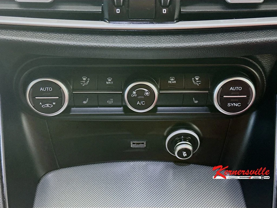 2024 Alfa Romeo - Image 18 of 24