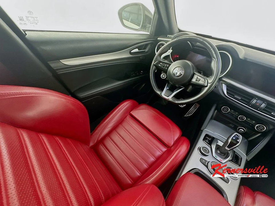 2024 Alfa Romeo - Image 9 of 24