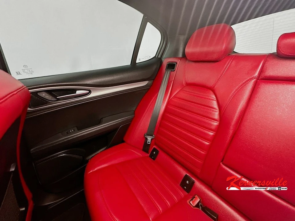 2024 Alfa Romeo - Image 12 of 24