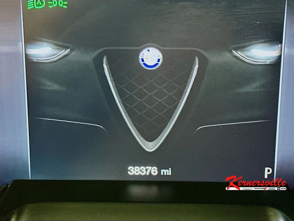 2024 Alfa Romeo - Image 15 of 24