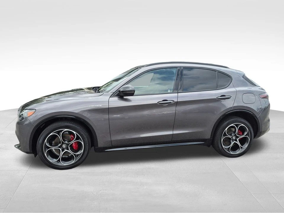 2024 Alfa Romeo Stelvio - Image 3 of 12