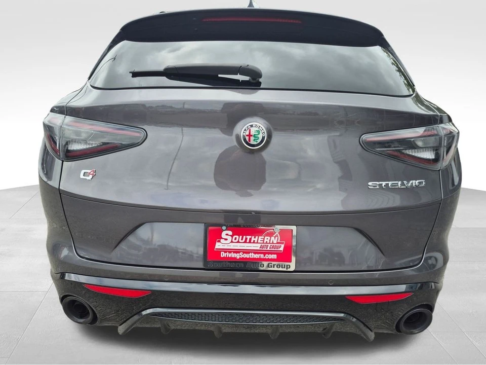 2024 Alfa Romeo Stelvio - Image 5 of 12