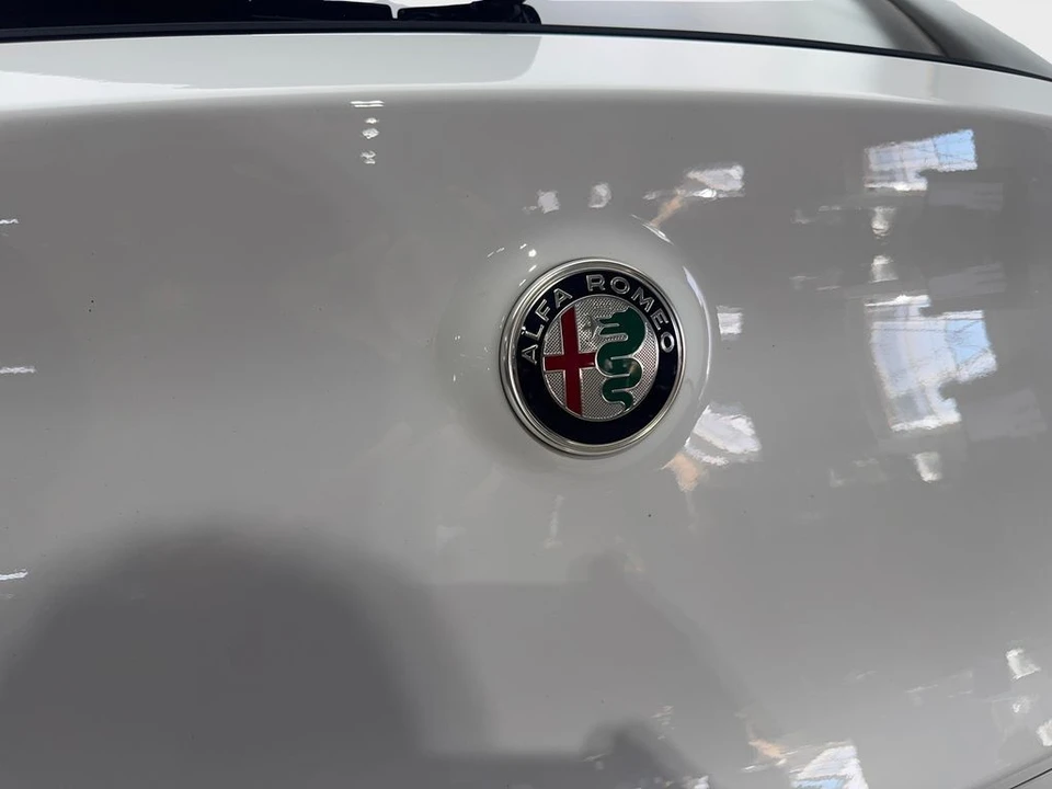 2024 Alfa Romeo Stelvio - Image 21 of 21