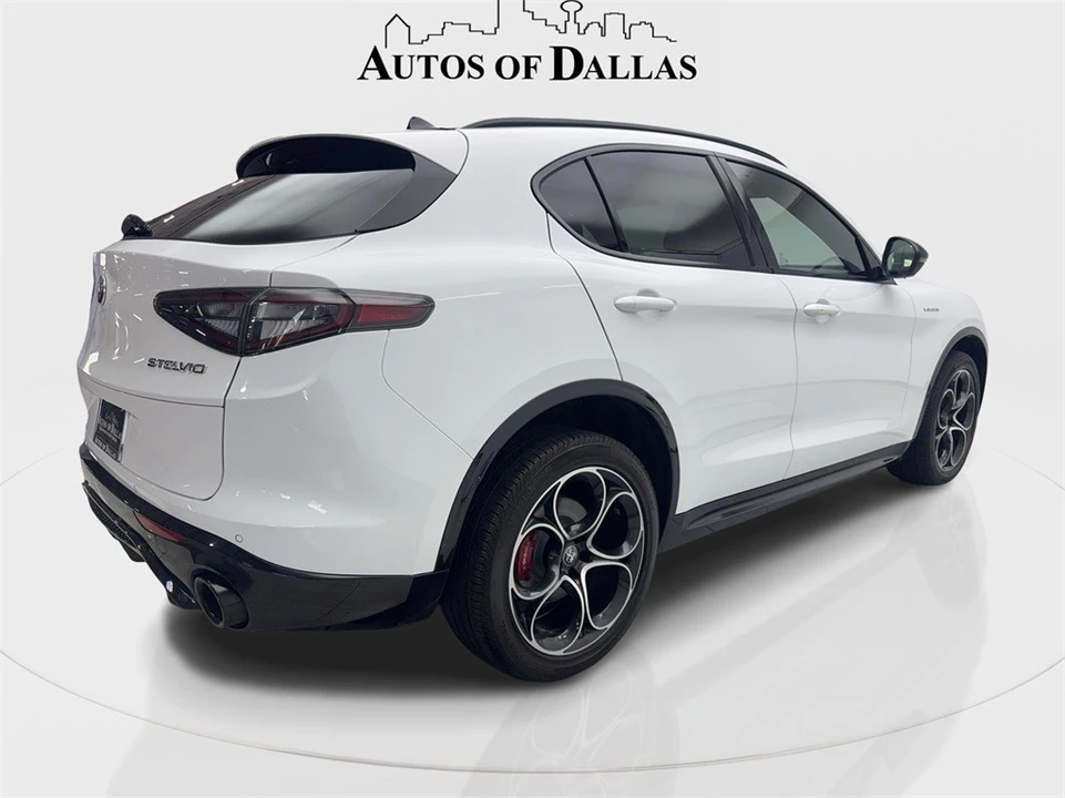2024 Alfa Romeo Stelvio - Image 6 of 12