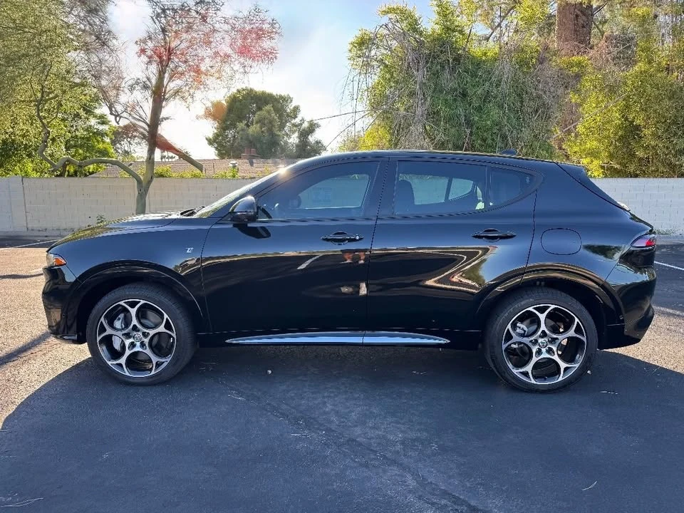 2024 Alfa Romeo Tonale - Image 5 of 18