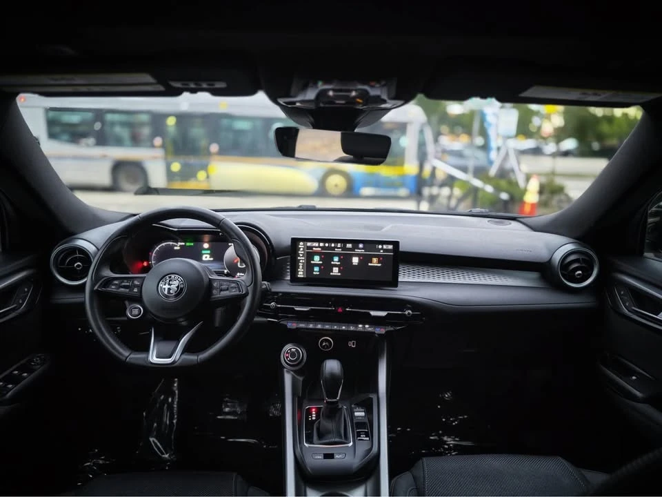 2024 Alfa Romeo Tonale - Image 5 of 20