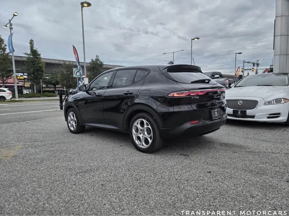 2024 Alfa Romeo Tonale - Image 2 of 10