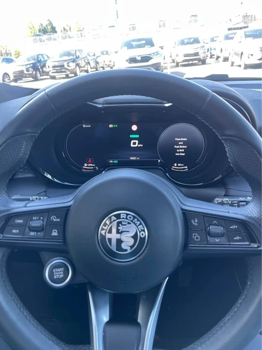 2024 Alfa Romeo Tonale - Image 5 of 15