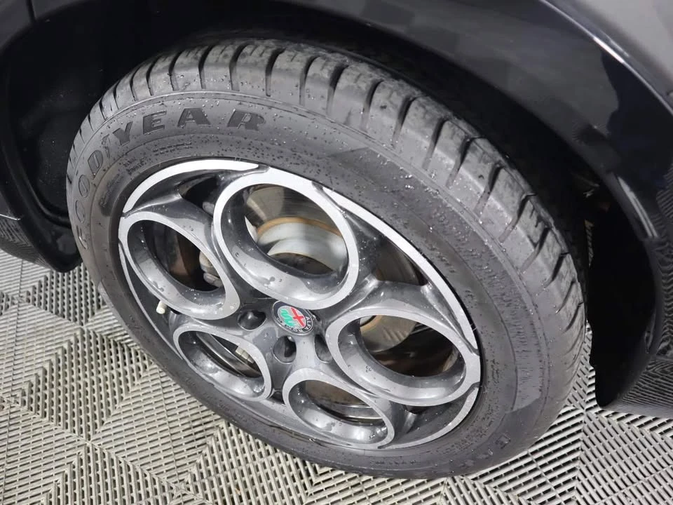 2024 Alfa Romeo Tonale - Image 6 of 12