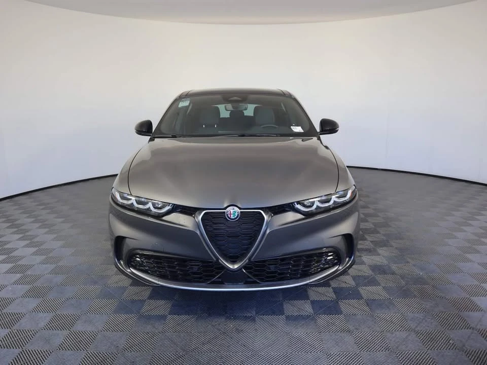2024 Alfa Romeo Tonale - Image 2 of 12