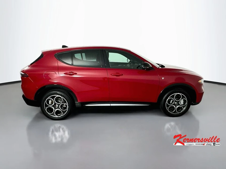 2024 Alfa Romeo Tonale - Image 8 of 24
