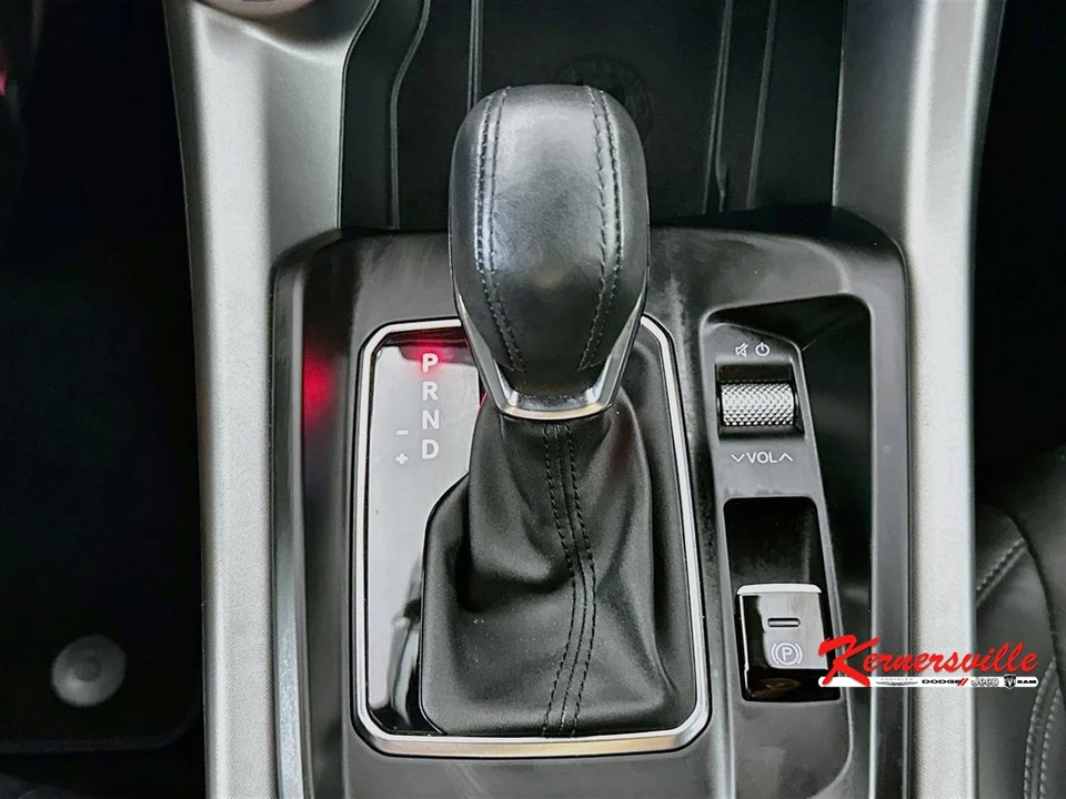 2024 Alfa Romeo Tonale - Image 16 of 24