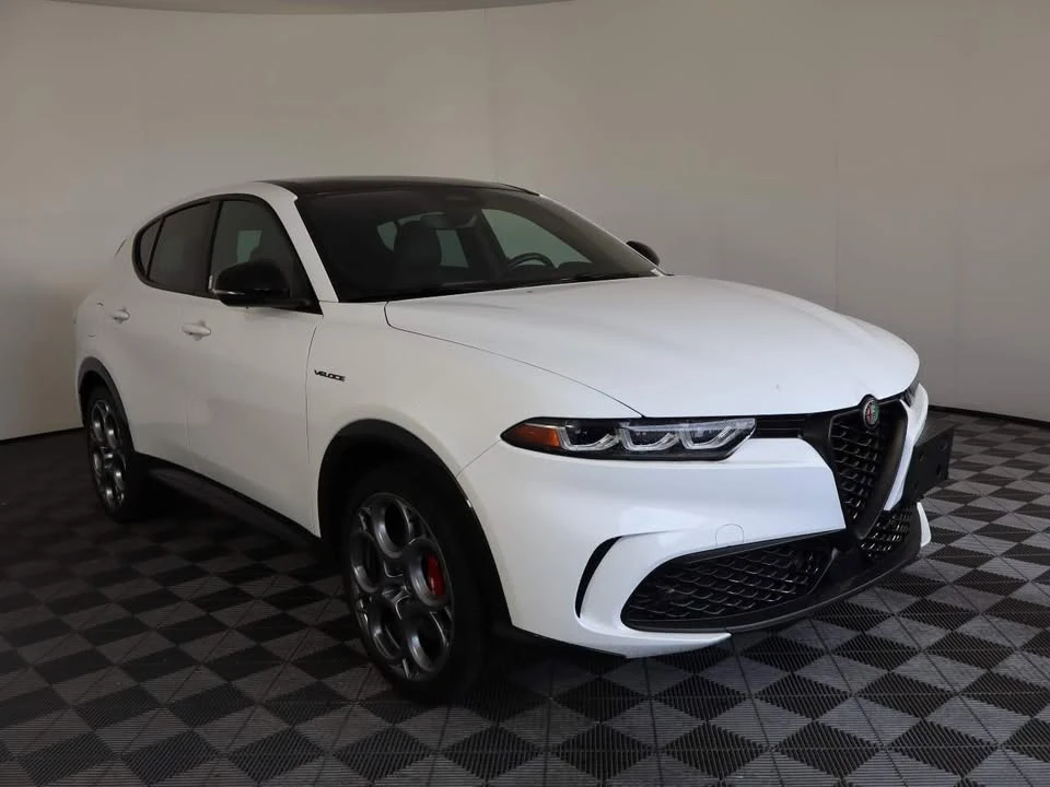 2024 Alfa Romeo Tonale - Image 2 of 4