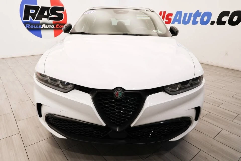 2024 Alfa Romeo Tonale - Image 8 of 20