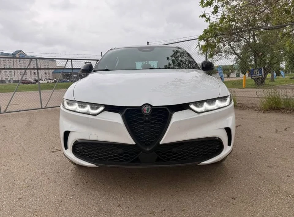 2024 Alfa Romeo Tonale - Image 2 of 8