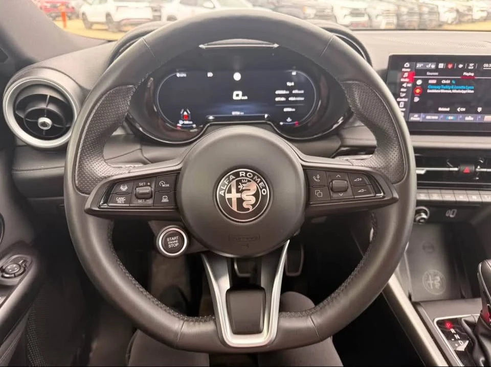 2024 Alfa Romeo Tonale - Image 5 of 8