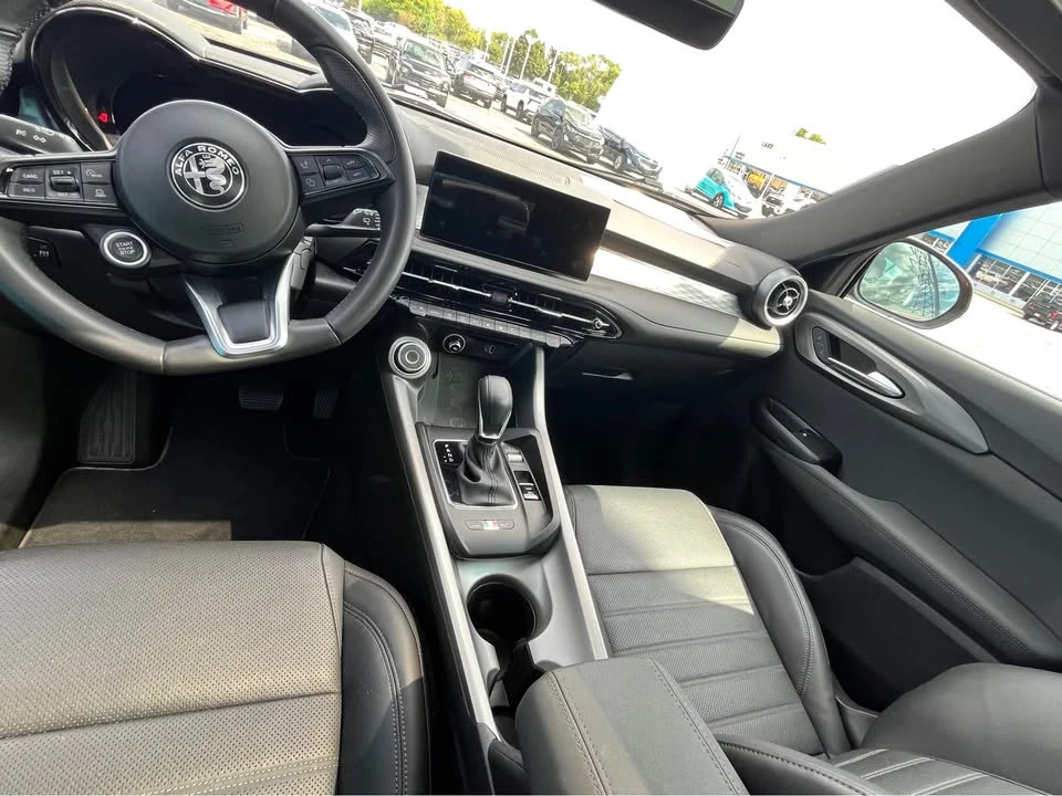 2024 Alfa Romeo Tonale - Image 8 of 9
