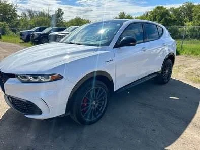 2024 Alfa Romeo Tonale - Image 2 of 10
