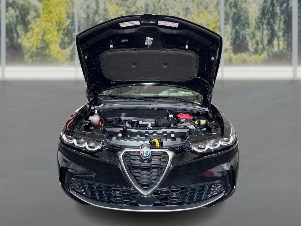 2024 Alfa Romeo Tonale - Image 11 of 20