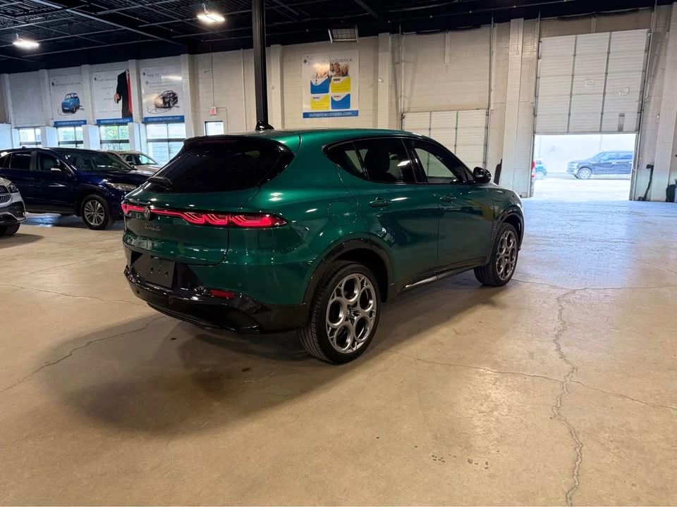 2024 Alfa Romeo Tonale - Image 8 of 16