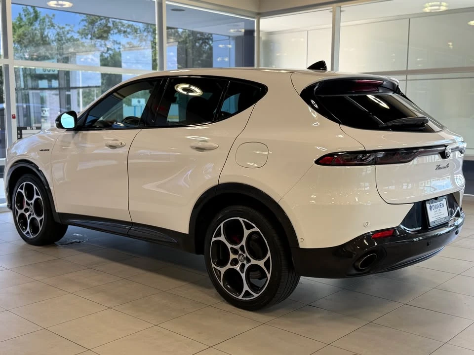 2024 Alfa Romeo Tonale - Image 8 of 19