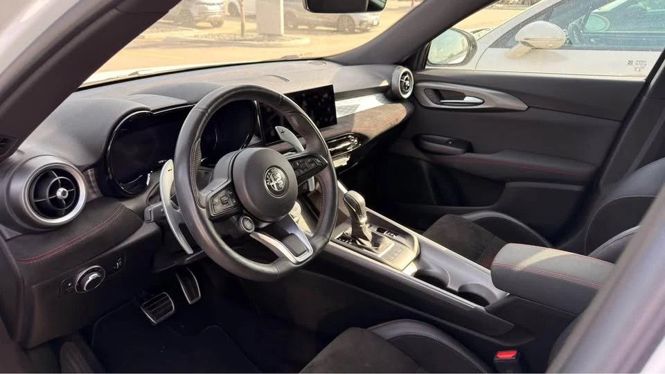 2024 Alfa Romeo Tonale - Image 2 of 3