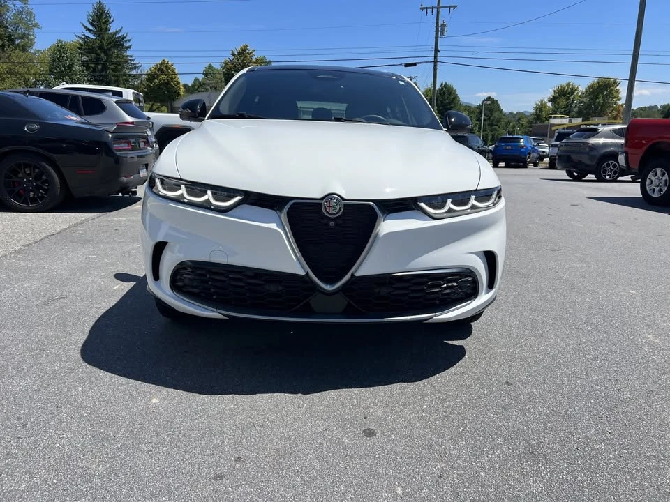 2024 Alfa Romeo Tonale - Image 6 of 20