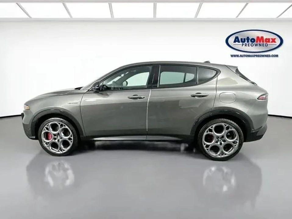 2024 Alfa Romeo Tonale - Image 4 of 20