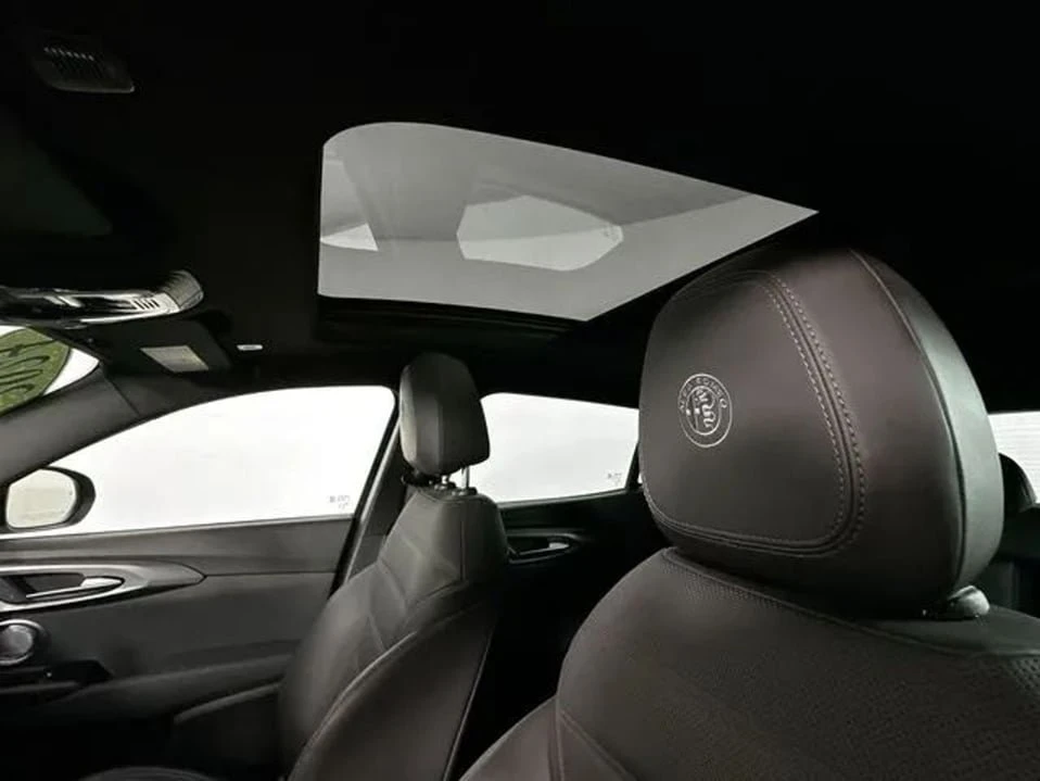 2024 Alfa Romeo Tonale - Image 14 of 20