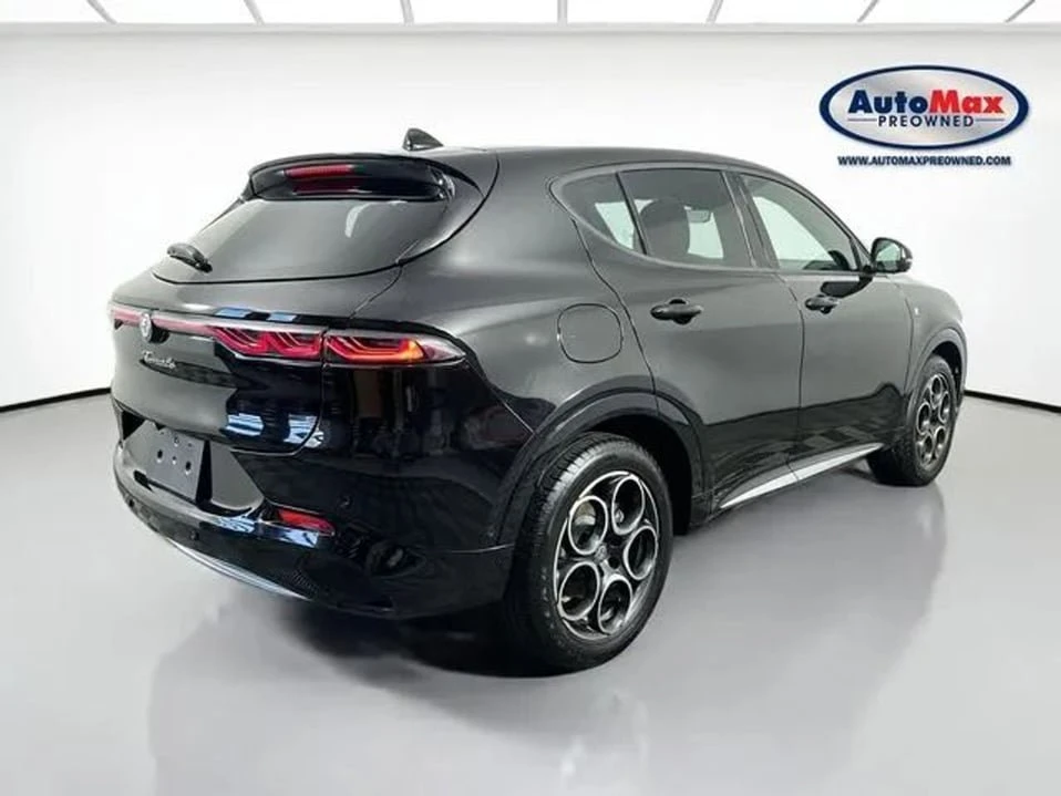 2024 Alfa Romeo Tonale - Image 2 of 20