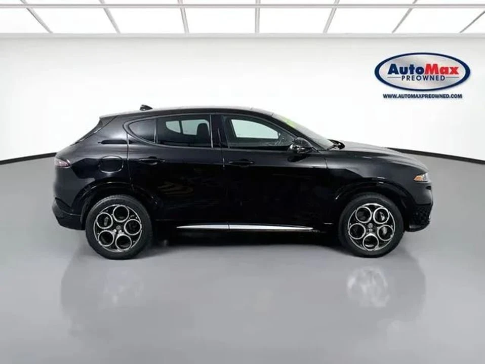 2024 Alfa Romeo Tonale - Image 10 of 20